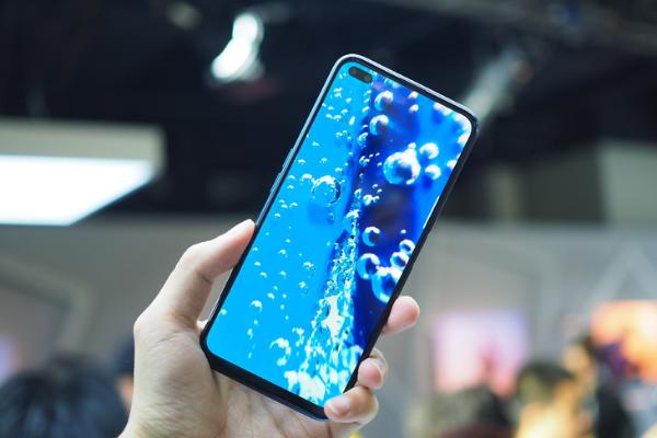 realme realme 真我 X50首次系统版本更新 主要针对系统稳定性、通信稳定性