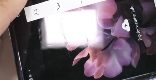 三星Galaxy Z Flip被曝屏幕不耐刮 且撕膜会造成屏幕损坏