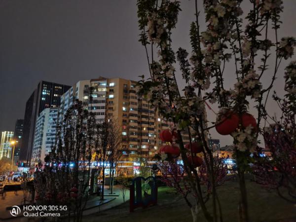 配备3X长焦镜头拍照更清晰 荣耀30S给你旗舰级拍照体验