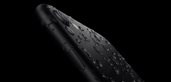 虽迟但到！苹果正式发布新款iPhone SE，3299元起售