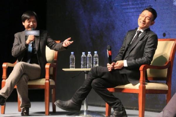 雷军@雷军晒7年前与刘德华合照,或暗示小米MIX 4代言人