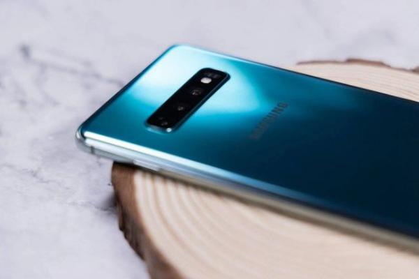 三星Galaxy S10致敬十年经典  搭载Bixby技术助推AI“智能+”_驱动中国