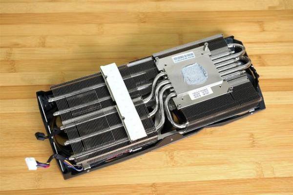 信仰加持，性能野兽！ROGSTRIXRTX2070SUPER-A8G京东热销中