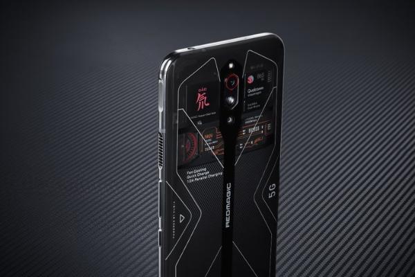 红魔5G氘锋透明版6月1日将发售！总裁倪飞在线解读游戏手机领域趋势发展