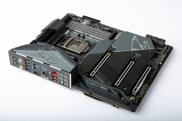 数说技嘉Z490 AORUS MASTER：从超频到电竞全方位强化的高端Z490