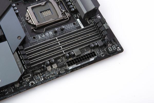 数说技嘉Z490 AORUS MASTER：从超频到电竞全方位强化的高端Z490