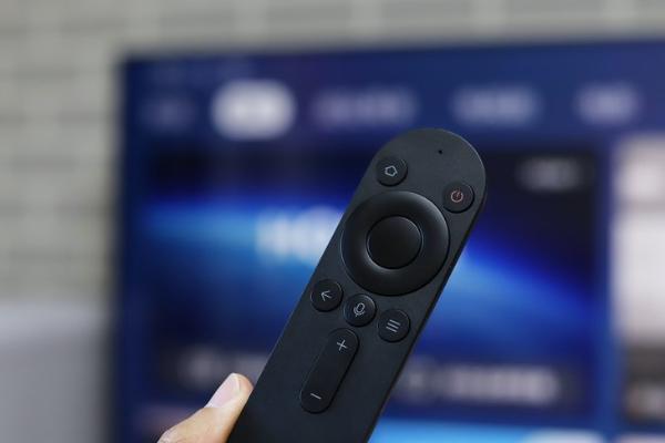 荣耀智慧屏X1语音助手体验：YOYO正在干掉遥控器