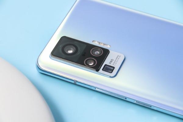 实测防抖效果惊艳，解析vivo X50 Pro微云台超强实力