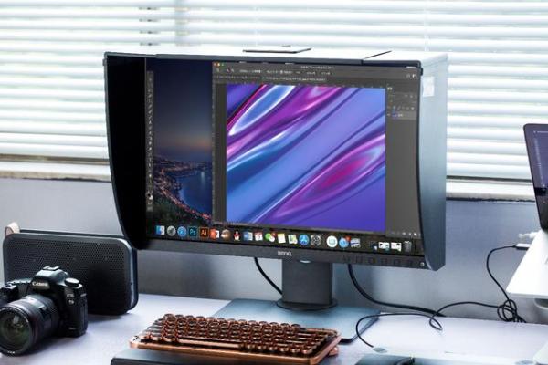 为摄影人修图量身打造，明基SW240专业显示器，开门红仅2999元