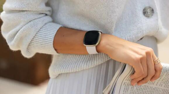 Fitbit推出全新智能手表Sense，健康监测、续航均有突破
