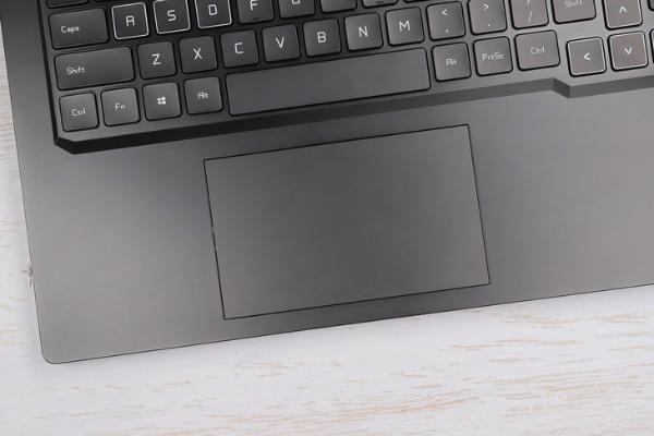 19.9mm的性能怪兽，荣耀猎人游戏本V700评测