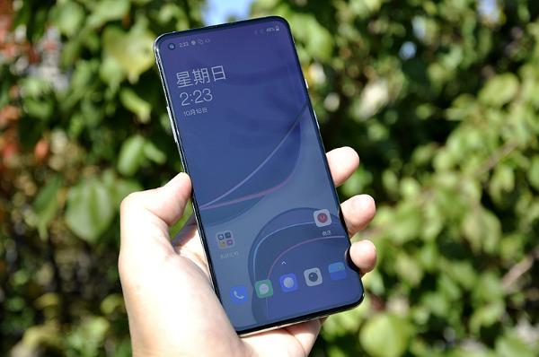 3399元到底值不值？一加8T上手优缺点无水品评