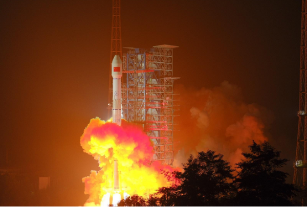 构建天地一体化移动通信网络，我国成功发射天通一号02星
