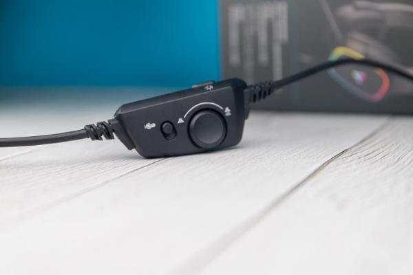 影音电竞俱从容—雷柏VH700虚拟7.1声道游戏耳机评测