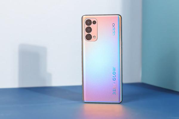 5G手机颜值新巅峰，Reno5演绎“星”魅力