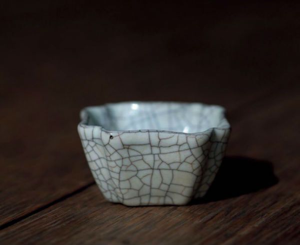 哥窑瓷器为何深陷市场低迷怪圈