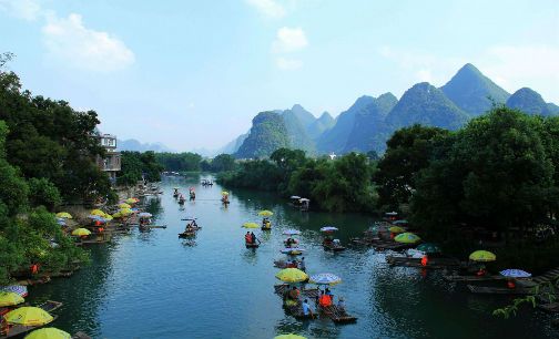 导游辱骂不消费游客遭曝光 桂林严查不合理低价游事件