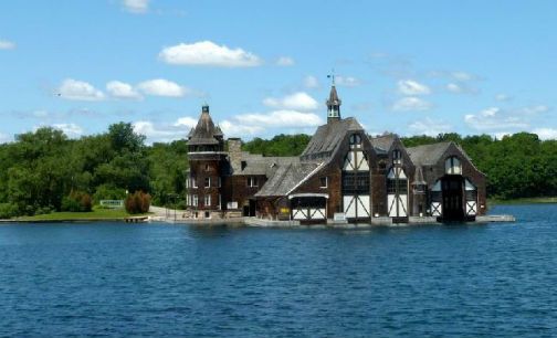 “中加旅游年”将启幕 多家旅企出招抢市