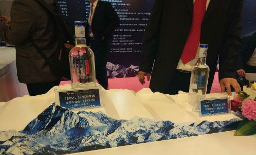 【聚焦春糖】推高价光瓶酒 衡水老白干急扩全国版图