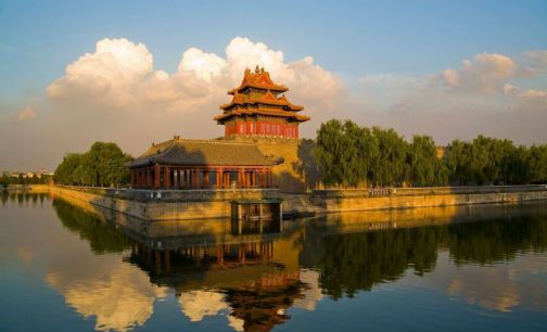 “五一”假期国内旅游收入预计达880亿元