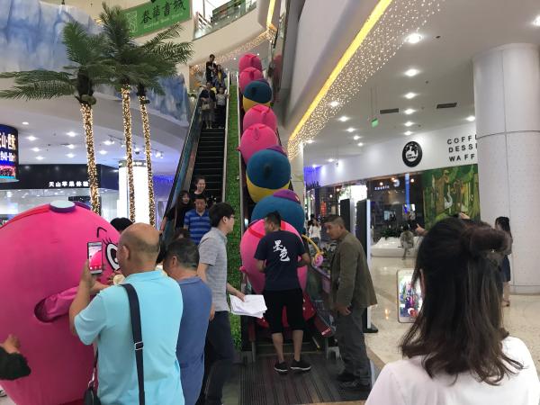 “卡通人”萌翻国际庄 天山海世界5月26日盛装开业