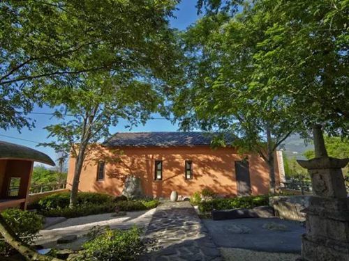 刘致颖：台湾民宿的匠心和松绑态度