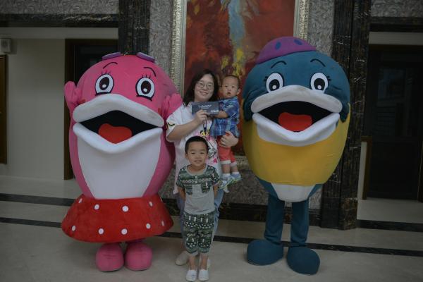 “卡通人”萌翻国际庄 天山海世界5月26日盛装开业