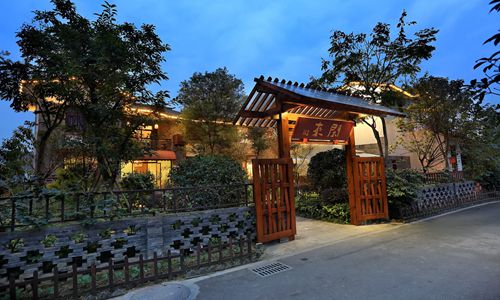 大理拟出台新规缓解民宿生态问题