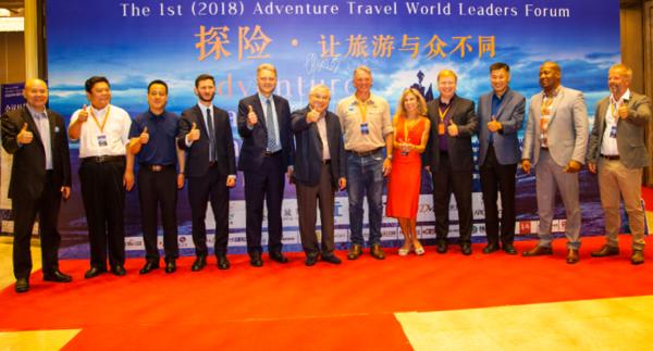 不容忽视的中国探险旅游经济 中国探险旅游市场规模已达2000亿元人民币