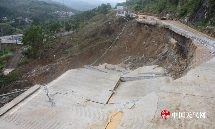 连续降雨影响 广西那坡受灾严重