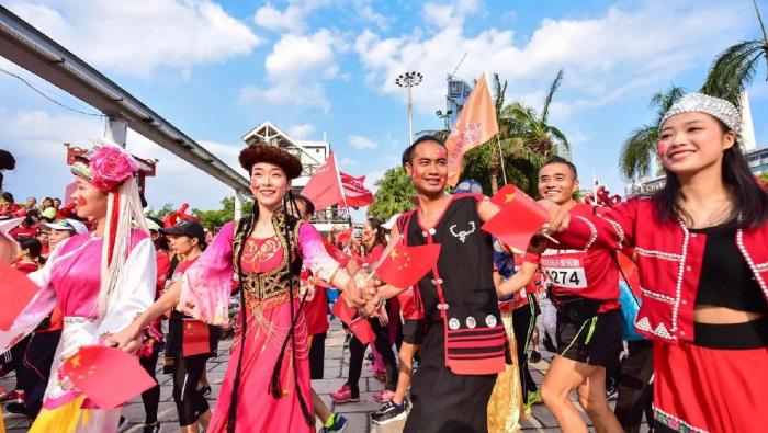 “欢乐在一起” 华侨城文化旅游节50城共奏欢乐颂