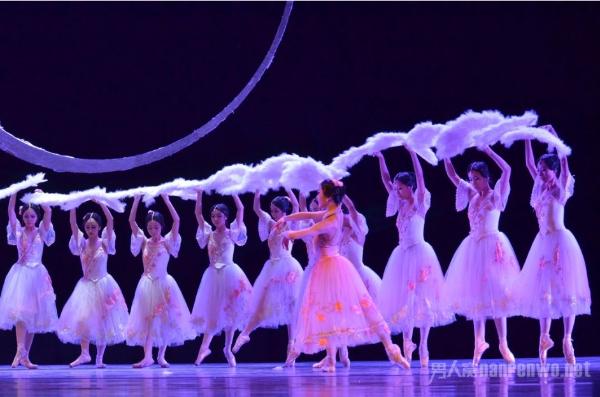 舞台摄影技巧展示--如何记录舞台精彩摄影表现！