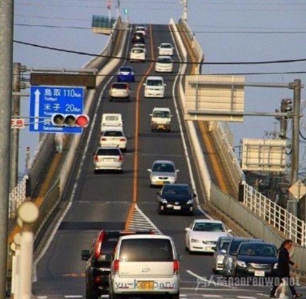 日本的江岛大桥危险吗 每次开车就像是在过山车