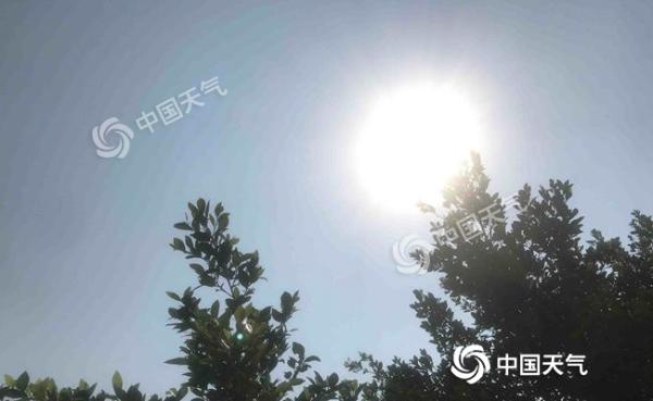 今年首个高温预警！海南大部最高温超35℃ 体感闷热需防暑
