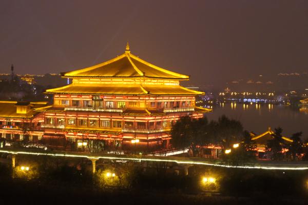 陕西：创造夜间文化氛围 促进夜经济增长