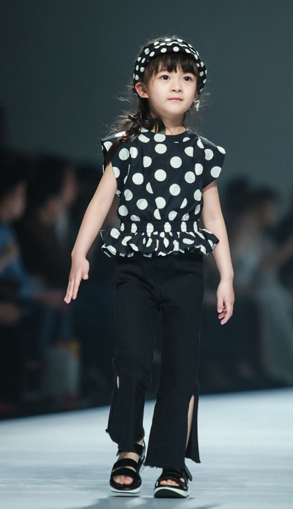 2017年度广东服装行业颁奖盛典圆满落下帷幕