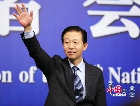 财政部部长肖捷：今年继续改革完善增值税 实施个税改革
