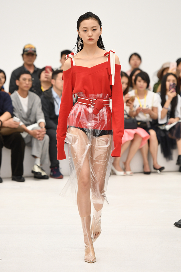 A/W2018深圳时装周 | MYMO & M.HITI联袂演绎当代女性力量