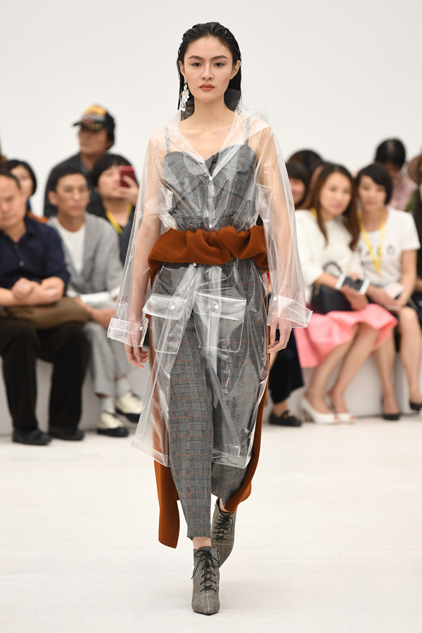 A/W2018深圳时装周 | MYMO & M.HITI联袂演绎当代女性力量