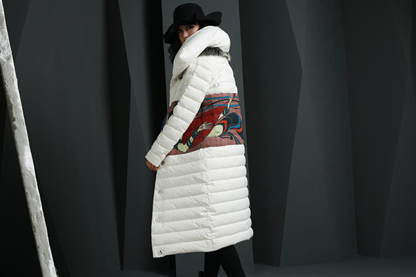 前卫而多元|E.问将亮相CHIC2018(春)