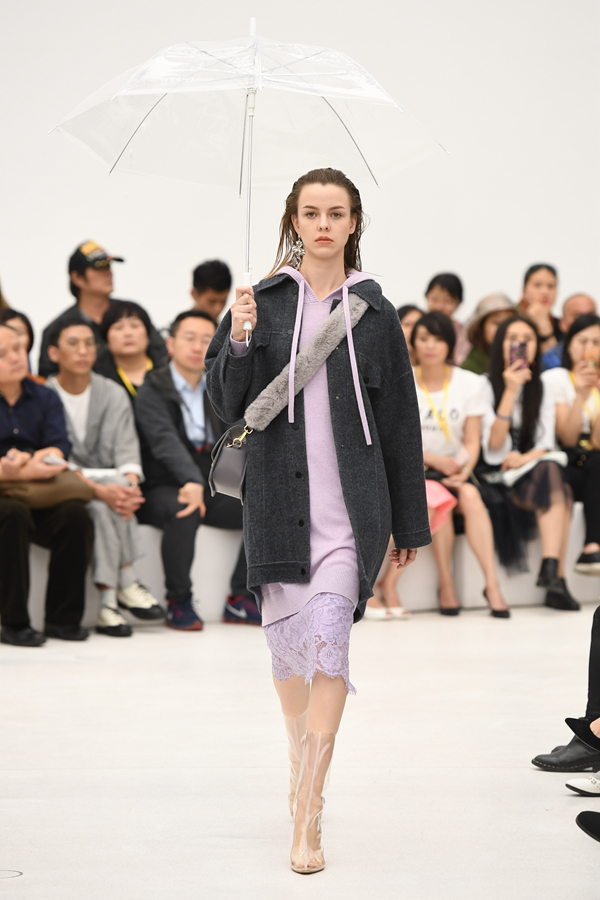 A/W2018深圳时装周 | MYMO & M.HITI联袂演绎当代女性力量