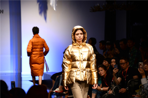 凯伦诗2018秋冬新品发布会 用服装重塑独立女性