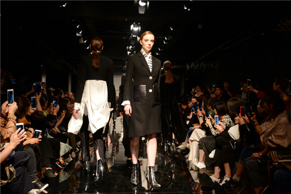 凯伦诗2018秋冬新品发布会 用服装重塑独立女性