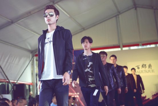 江南国际时装周|新东方男装城上演精美绝伦男装秀