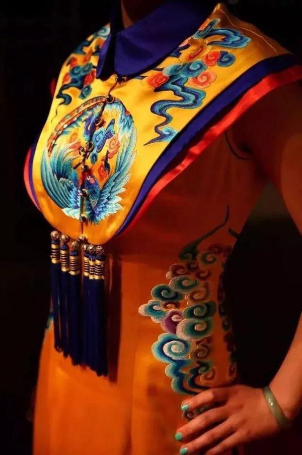 《梦回江南》——南宫秀故事会|2018AW杭州国际时尚周