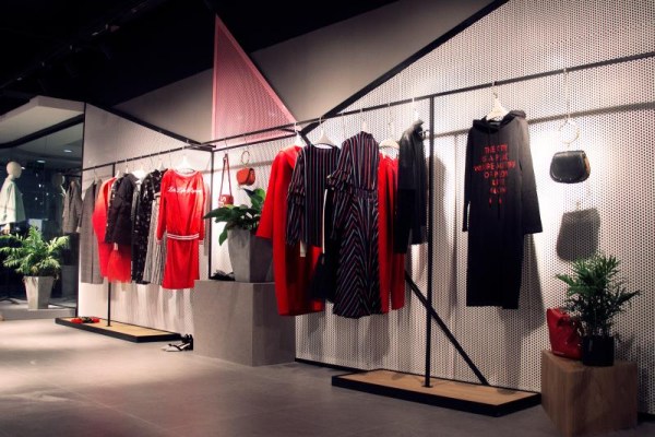 为女性优雅而生，村上春是如何走上向上之路的