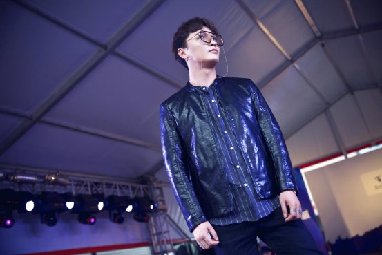 江南国际时装周|新东方男装城上演精美绝伦男装秀