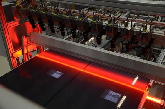 天津这个公交车站，背后的汉能技术让中国领先世界十年