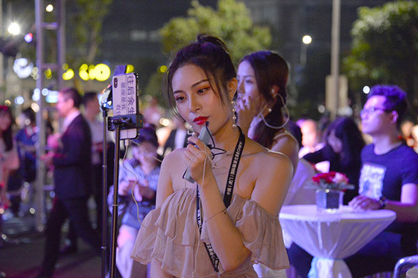 2019虎门时装周“春天之夜邂逅时尚” 达人大咖共话虎门时尚