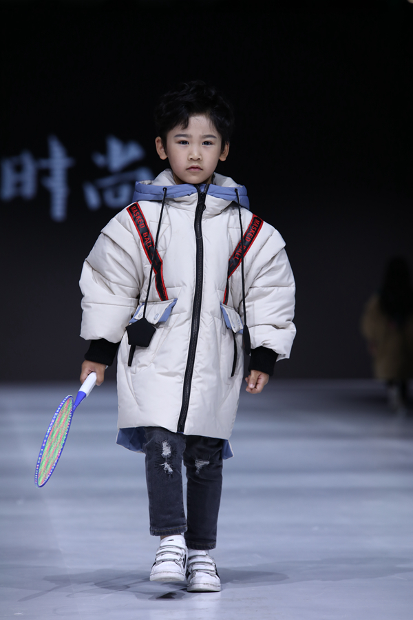 2019江南国际时装周：V·时尚羽绒的弄潮精神